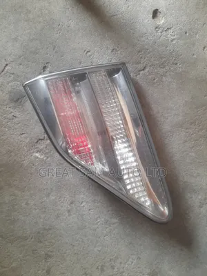 Lexus Rx 350 2012 Model Booth Light Right Side