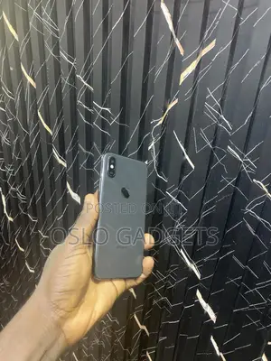 Apple iPhone X 64 GB Black