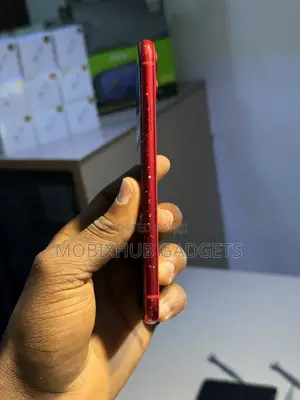 Apple iPhone 11 128 GB Red