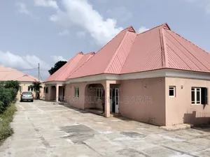 3bdrm Apartment in Success Estate, Akobo for rent