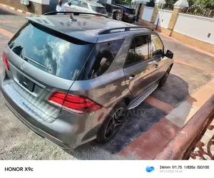 Mercedes-Benz GLE-Class GLE 350 2018 Gray