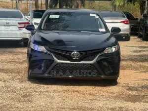 Toyota Camry SE (2.5L 4cyl 8A) 2019 Black