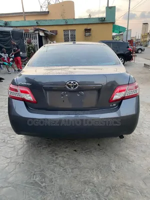 Toyota Camry LE 4dr Sedan (2.5L 4cyl 6AM) 2010 Gray