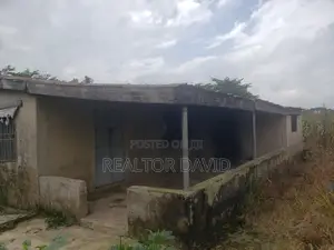 3 Hectares of Prime Land
