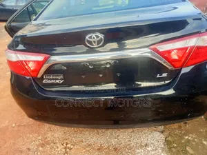 Toyota Camry LE 4dr Sedan (2.5L 4cyl 6A) 2017 Black