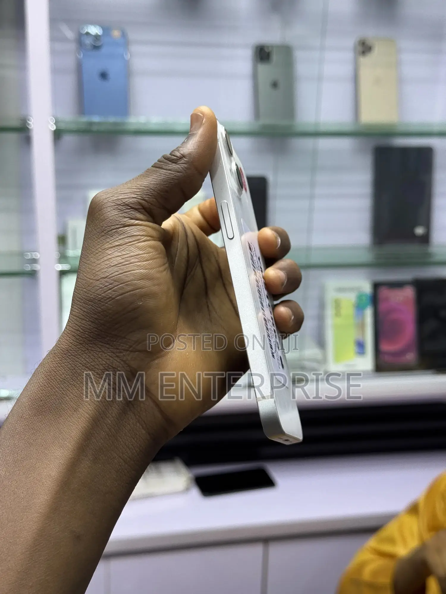 Apple iPhone 13 128 GB White