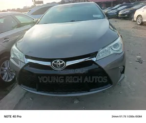 Toyota Camry 2016 Gray