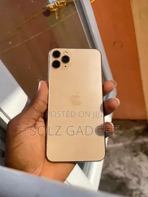Apple iPhone 11 Pro Max 64 GB Gold