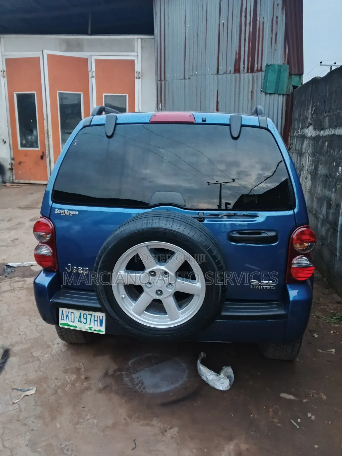 Car Baking/ Oven , Panel Beating and Autobase Spraying