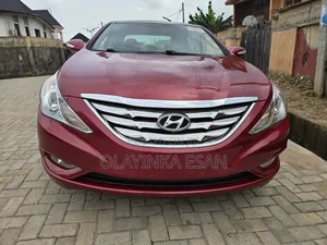 Hyundai Sonata Limited Sedan FWD (2.4L 4cyl 6A) 2013 Red