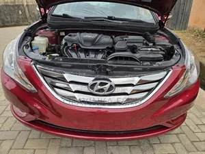 Hyundai Sonata Limited Sedan FWD (2.4L 4cyl 6A) 2013 Red
