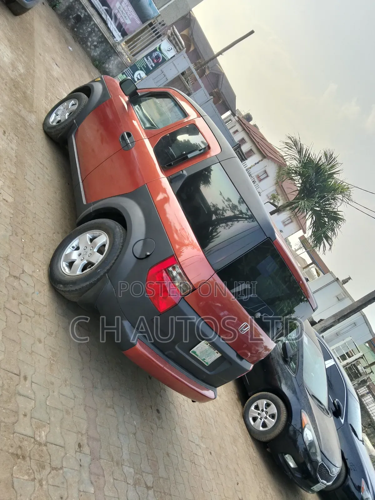 Honda Element LX Automatic 2005 Orange
