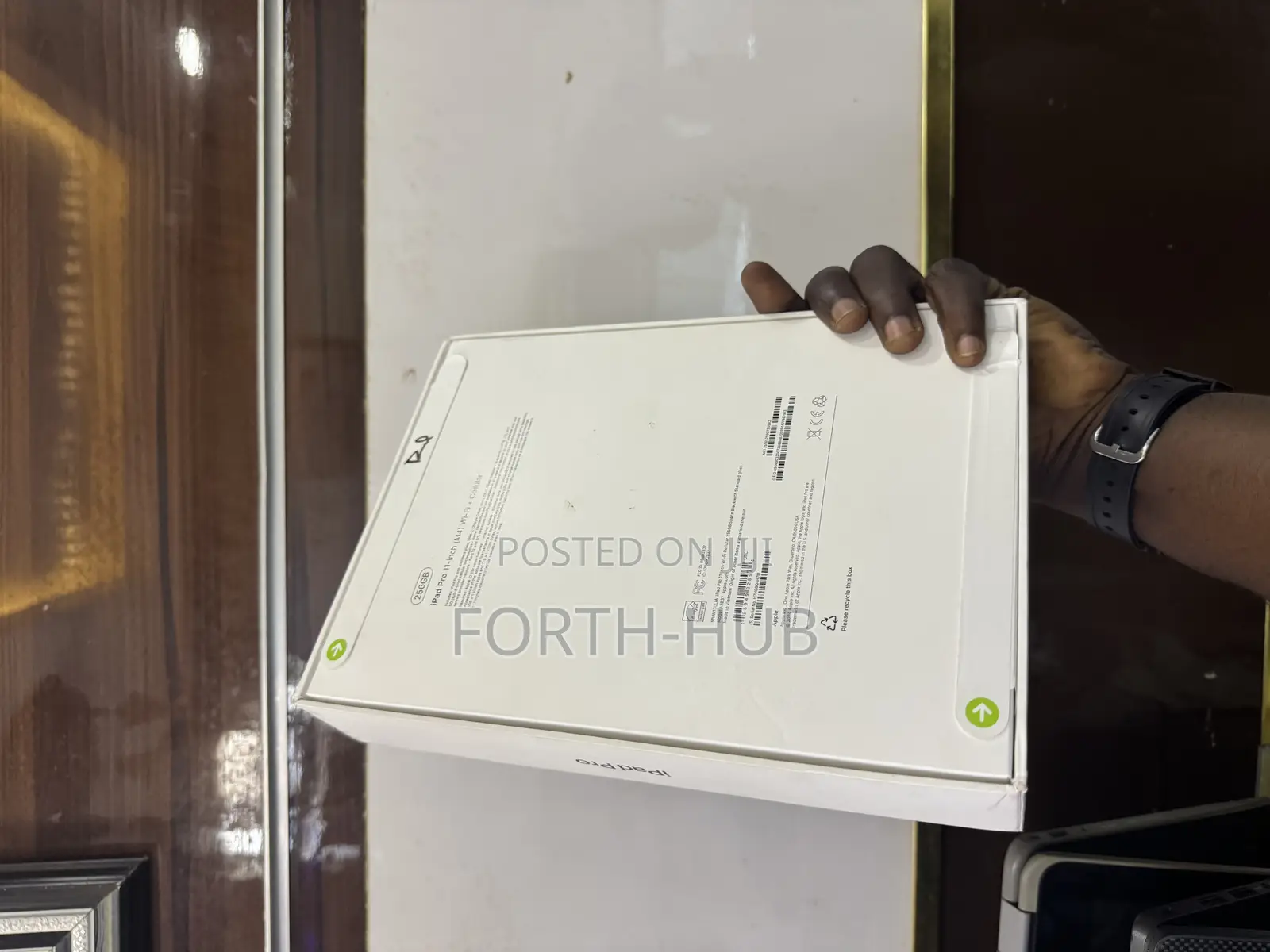 New Apple iPad Pro 13 (2025) 256 GB Silver