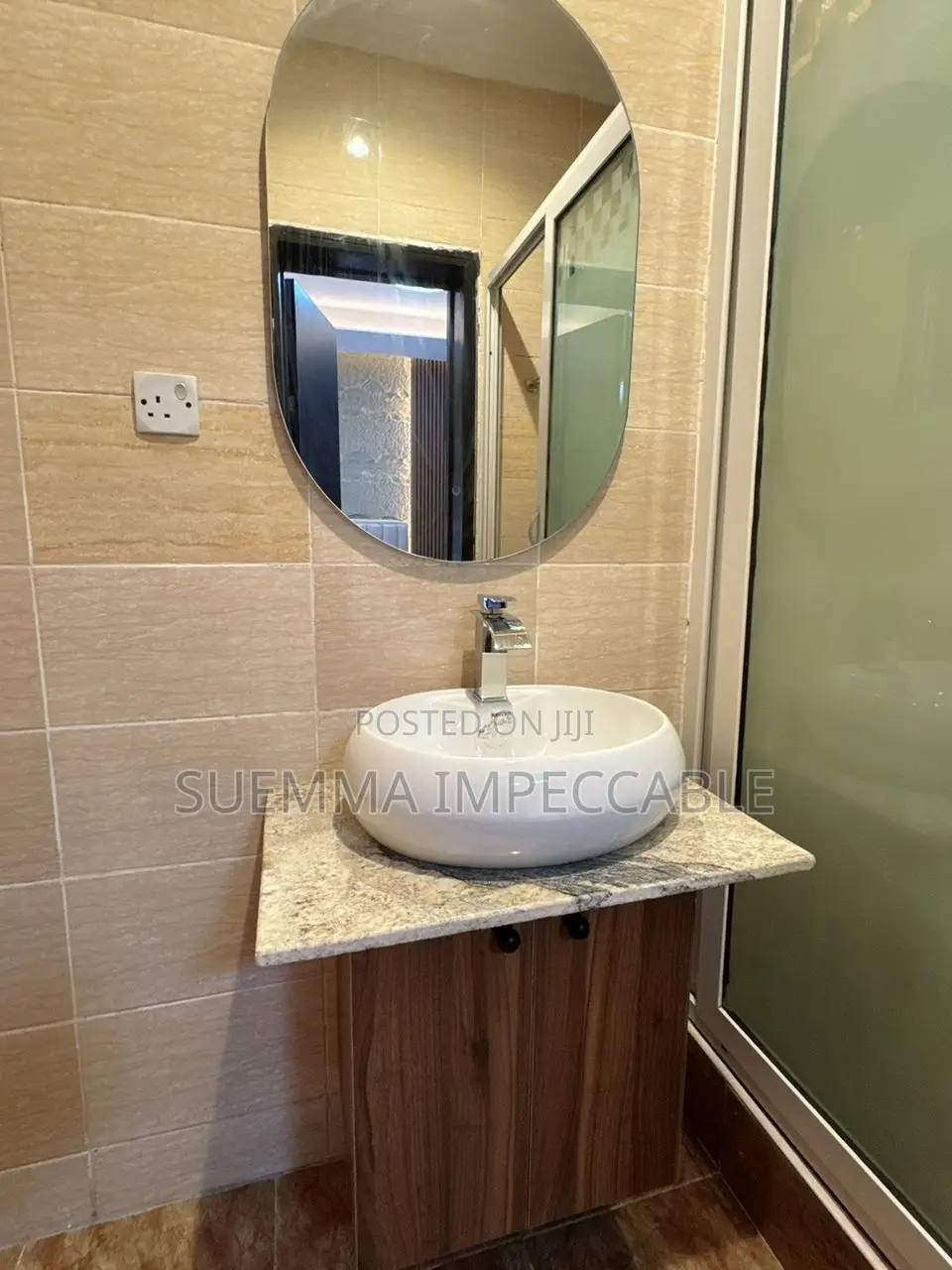 Spacious 2 Bedroom Apartment - Shortlet
