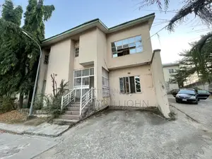 4bdrm Townhouse / Terrace in Wuse 2 for rent