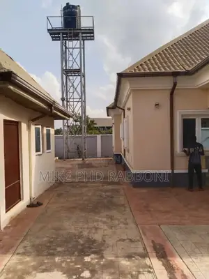 3bdrm Bungalow in Umuchigbo, Enugu for rent