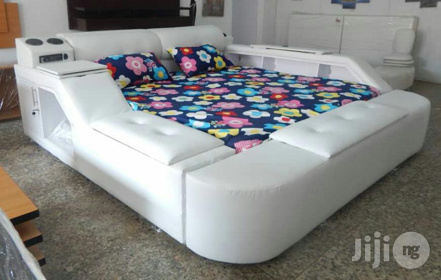 CMS Phantom Multimedia Leather Bed 4.5ftx6ft