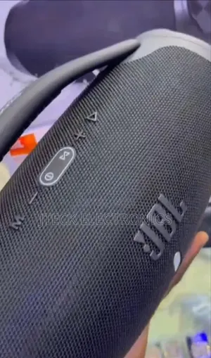 JBL Boombox 3