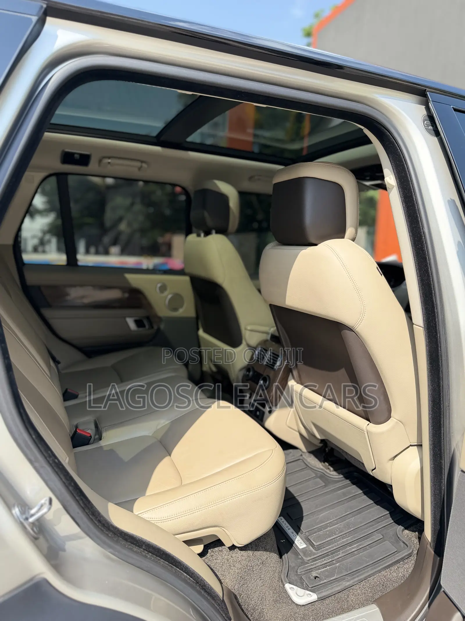 Land Rover Range Rover Vogue 2020 Gold