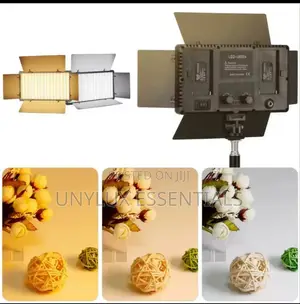 Led U600+ RGB Adjustable Led Video Light