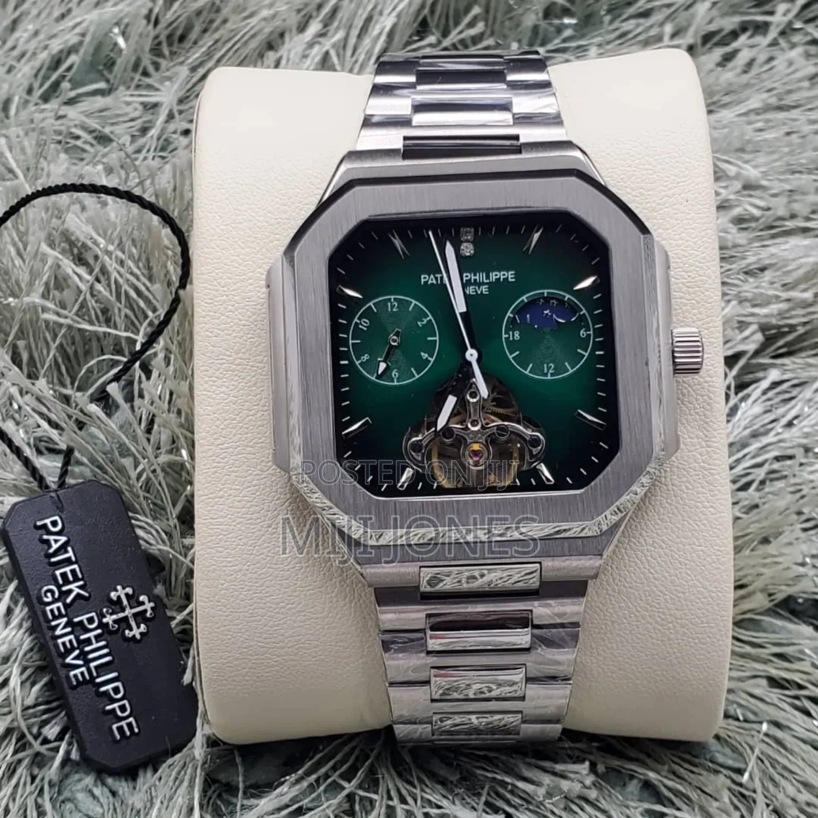 "Timeless Elegance:Patek Philippe Automatic Watch With Chain Strap"