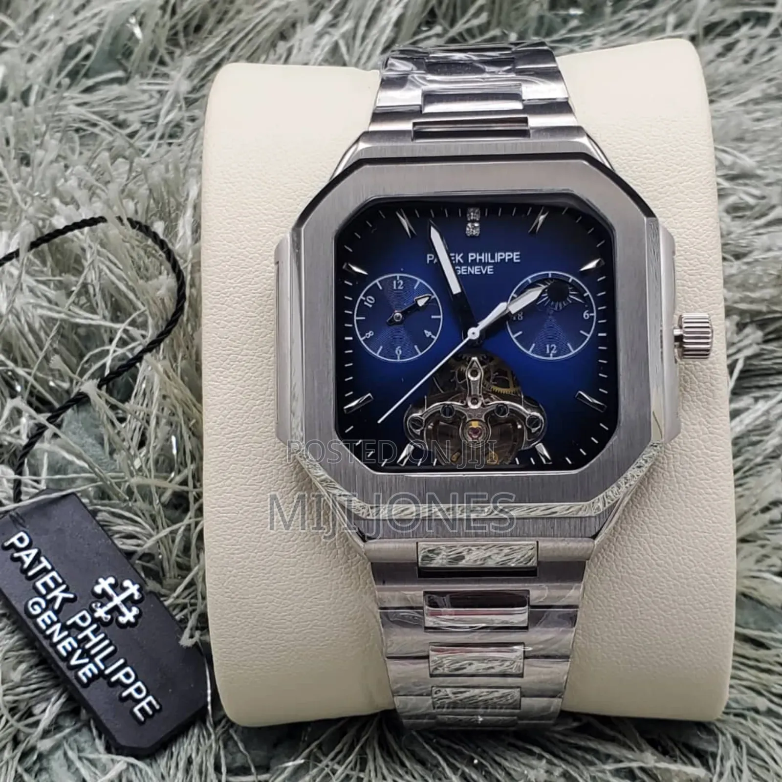 "Timeless Elegance:Patek Philippe Automatic Watch With Chain Strap"