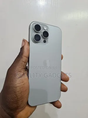 Apple iPhone 15 Pro Max 256 GB Gold