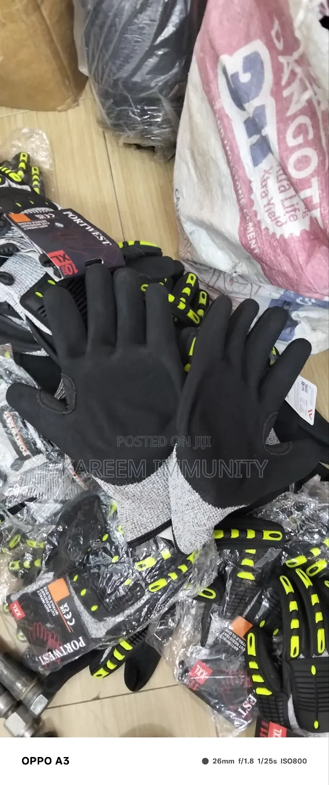 Hand Glove