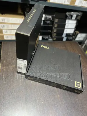 New Laptop Dell Pro 14 16GB Intel Core Ultra 7 SSD 512GB