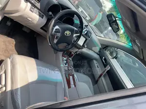 Toyota Highlander Limited 2012 Gray