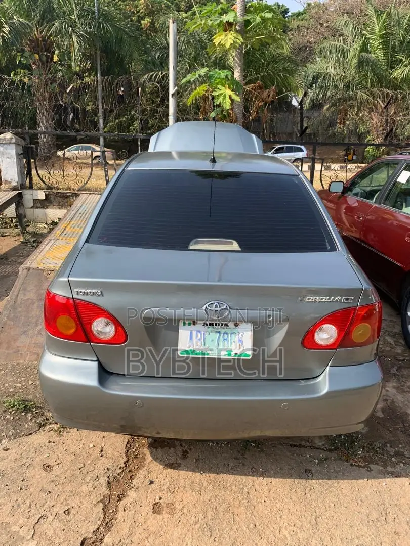 Toyota Corolla 2004 Silver