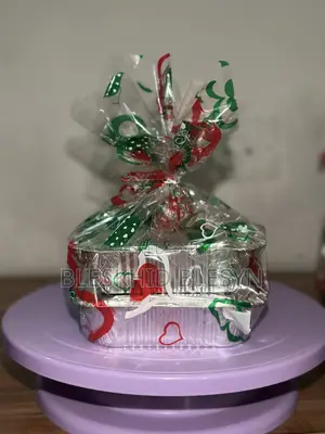 Foil Cakes and Unfrosted Cakes