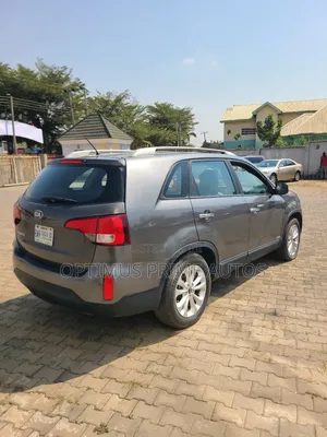 Kia Sorento 4dr SUV 2016 Gray