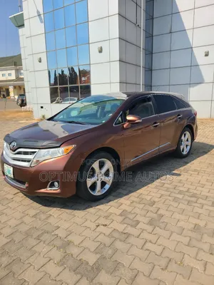 Toyota Venza V6 AWD 2011 Brown