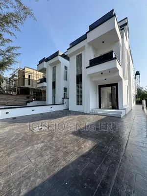 5bdrm Duplex in Chevron Drive Lekki for sale