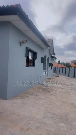 3 Bedroom and 2 Bedroom Flats Bungalow