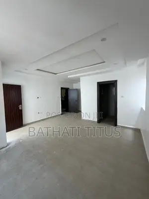 4bdrm Duplex in Kado for rent