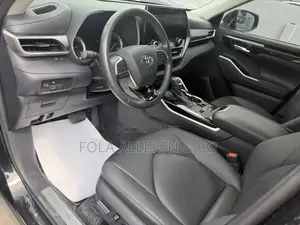 Toyota Highlander XSE AWD 2024 Black