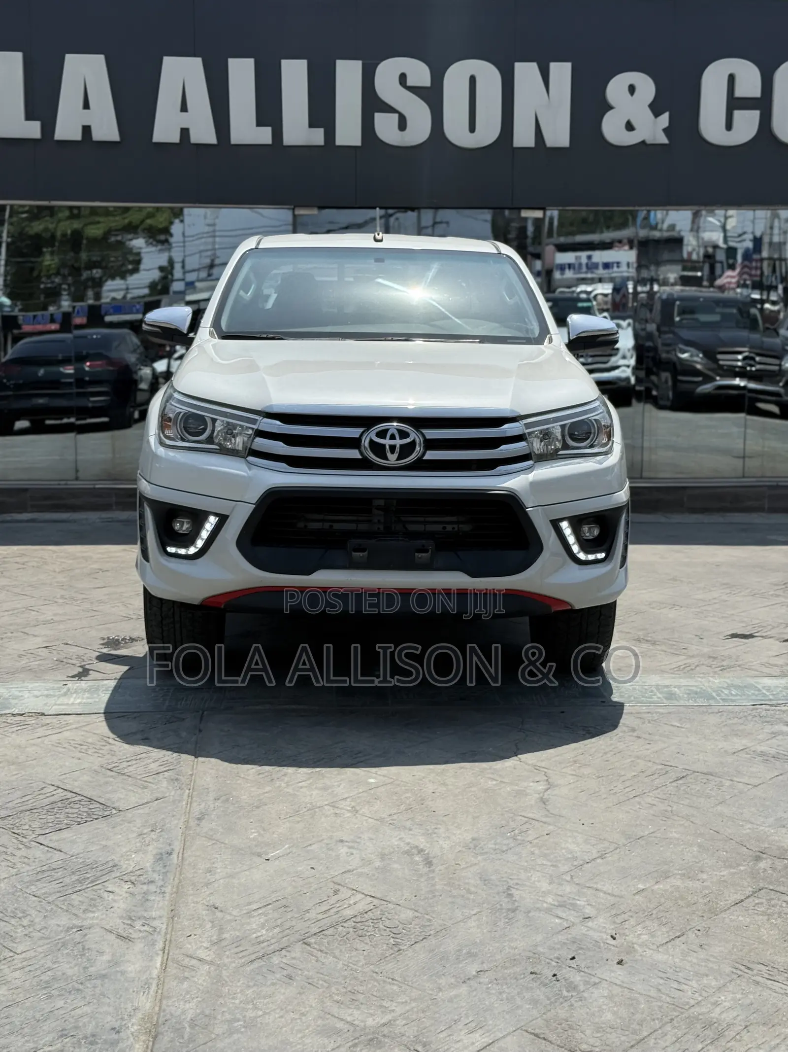 Toyota Hilux 2020 White