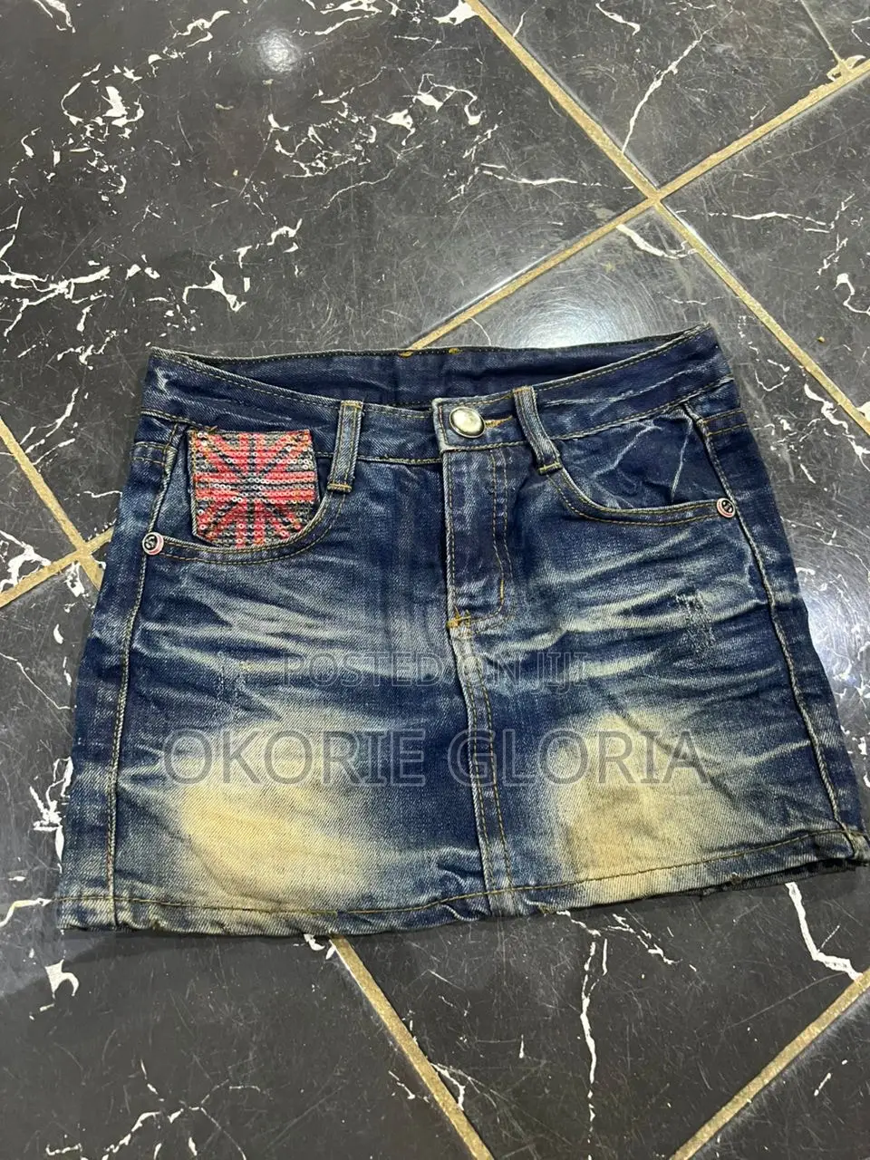 Bum Short And Gown