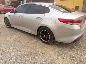 Kia Optima SX Turbo Sedan AWD (2.0L 4cyl 6A) 2016 Silver
