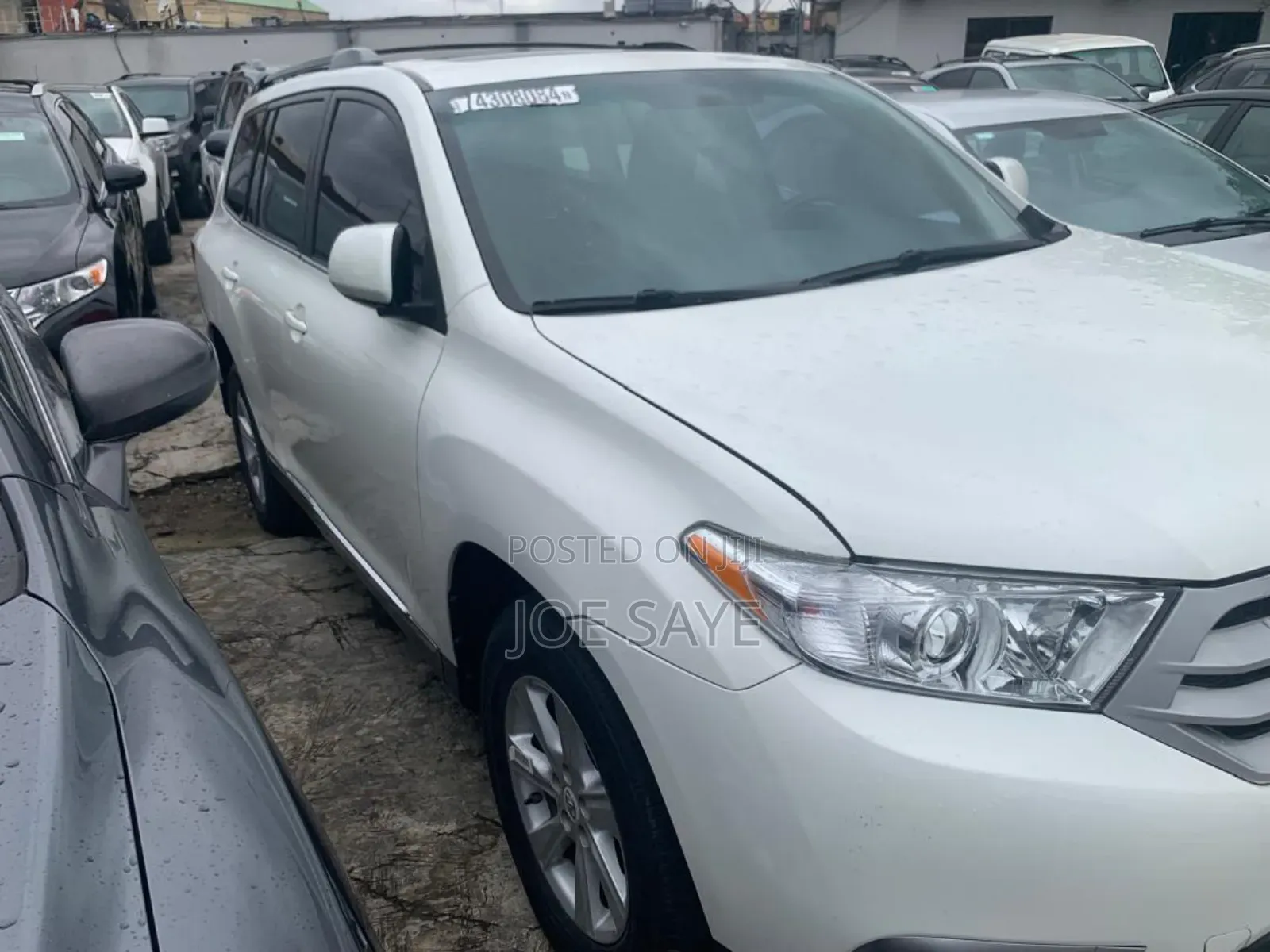 Toyota Highlander SE 2012 White