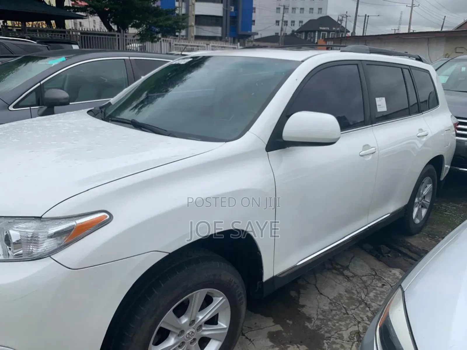 Toyota Highlander SE 2012 White