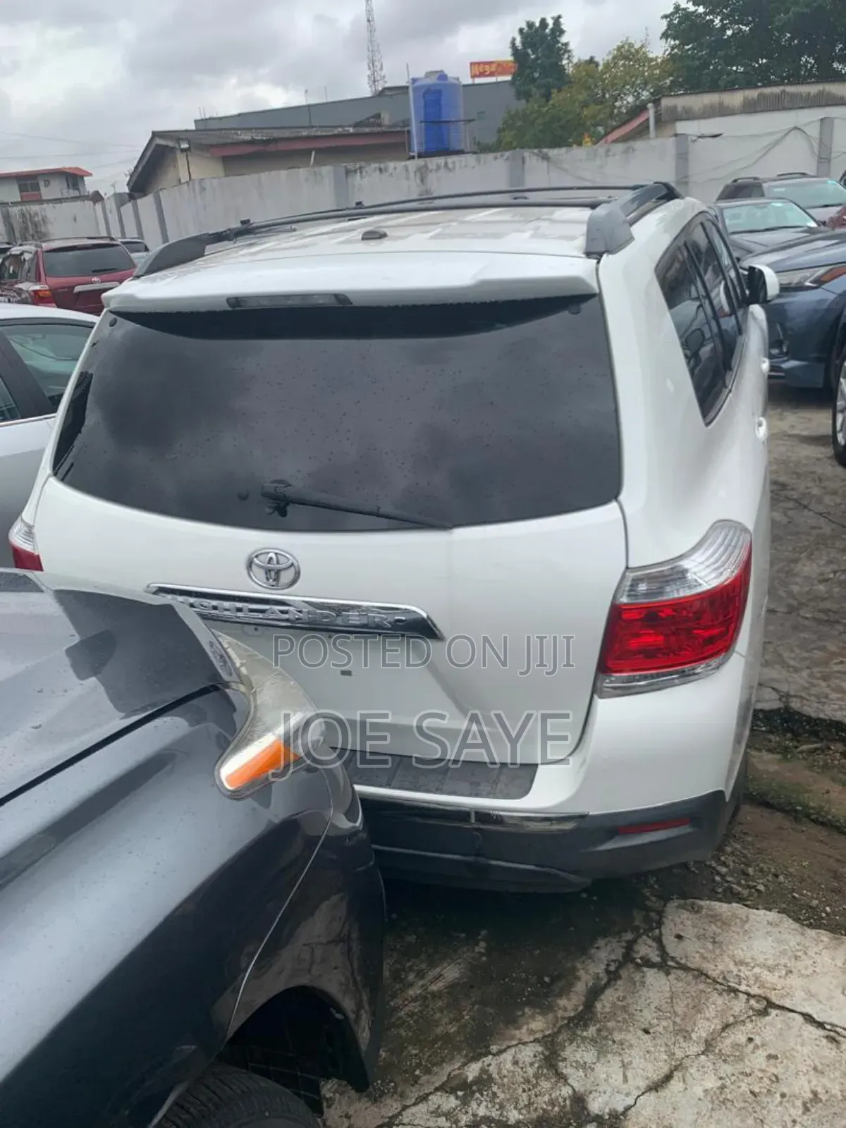 Toyota Highlander SE 2012 White