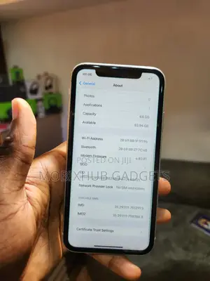 Apple iPhone 11 64 GB White
