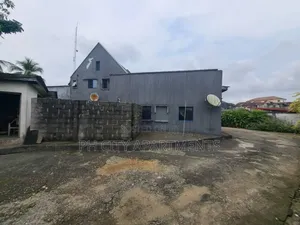 3bdrm Bungalow in Presidential Estate, GRA Phase 1 / Port-Harcourt