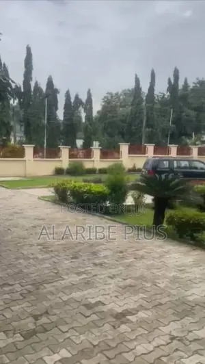 7bdrm Maisonette in Estate, Asokoro for sale