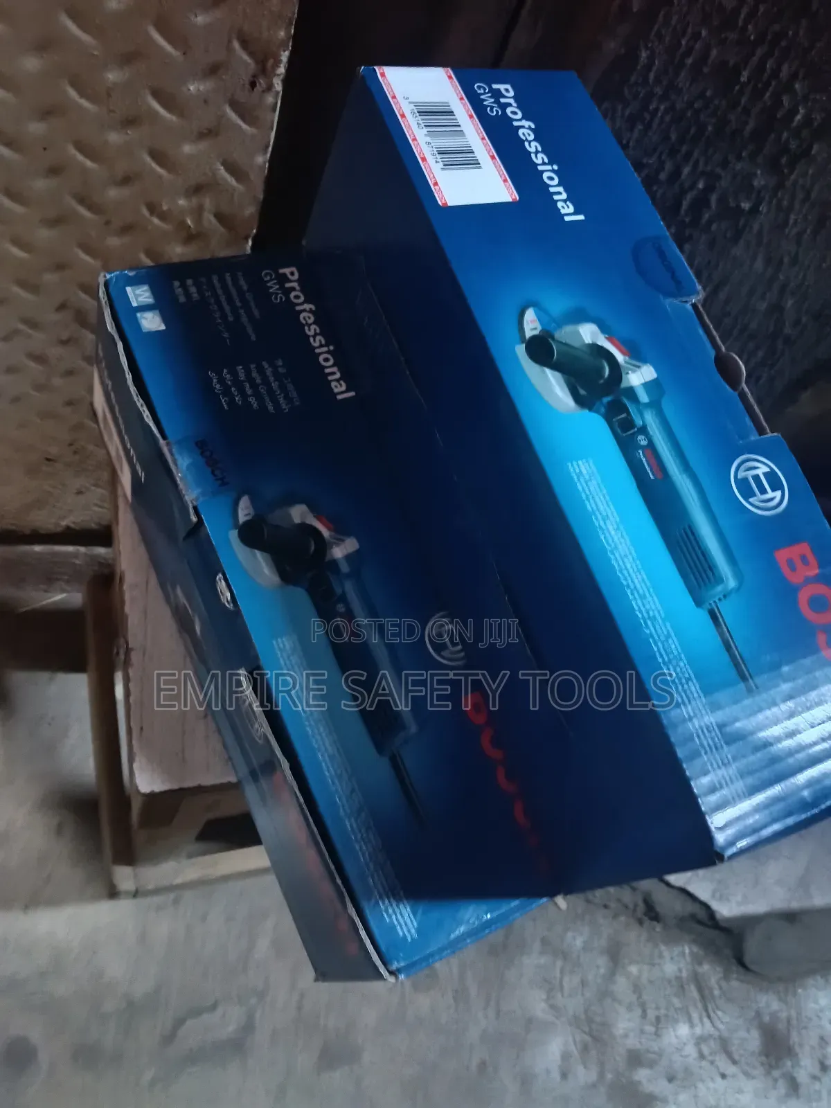 750w Bosch 41⁄2 Grinder