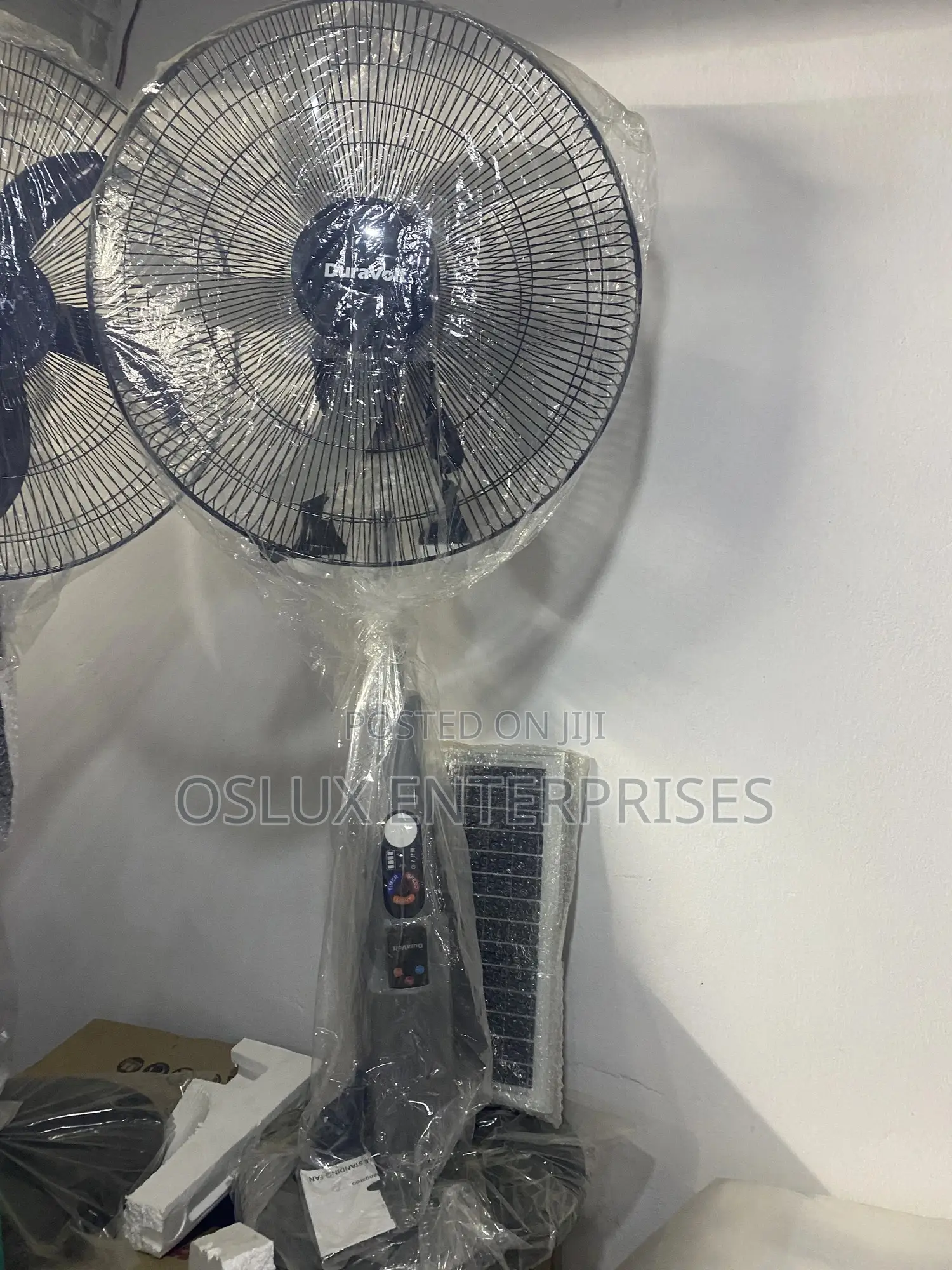 Duravolt 18” Rechargeable Stand Fan With Panel