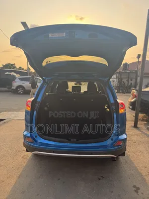 Toyota RAV4 Limited AWD (2.5L 4cyl 6A) 2016 Blue